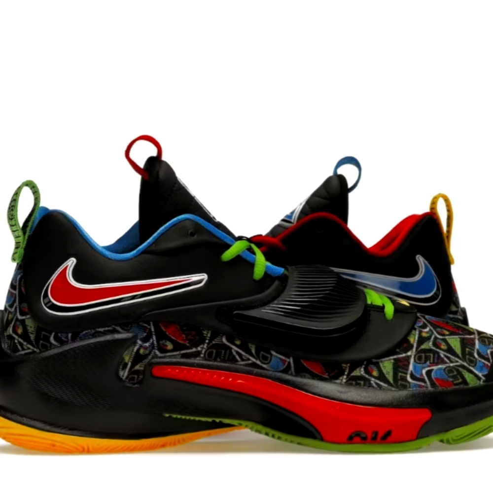 Nike Zoom Freak 3 NRG With UNO Cards  Size 13